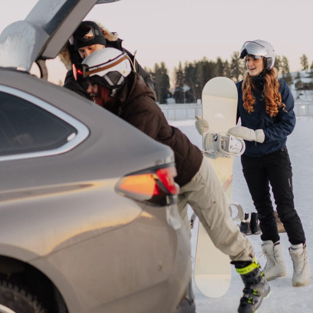 sijainti kulkuyhteydet ja pysäköinti